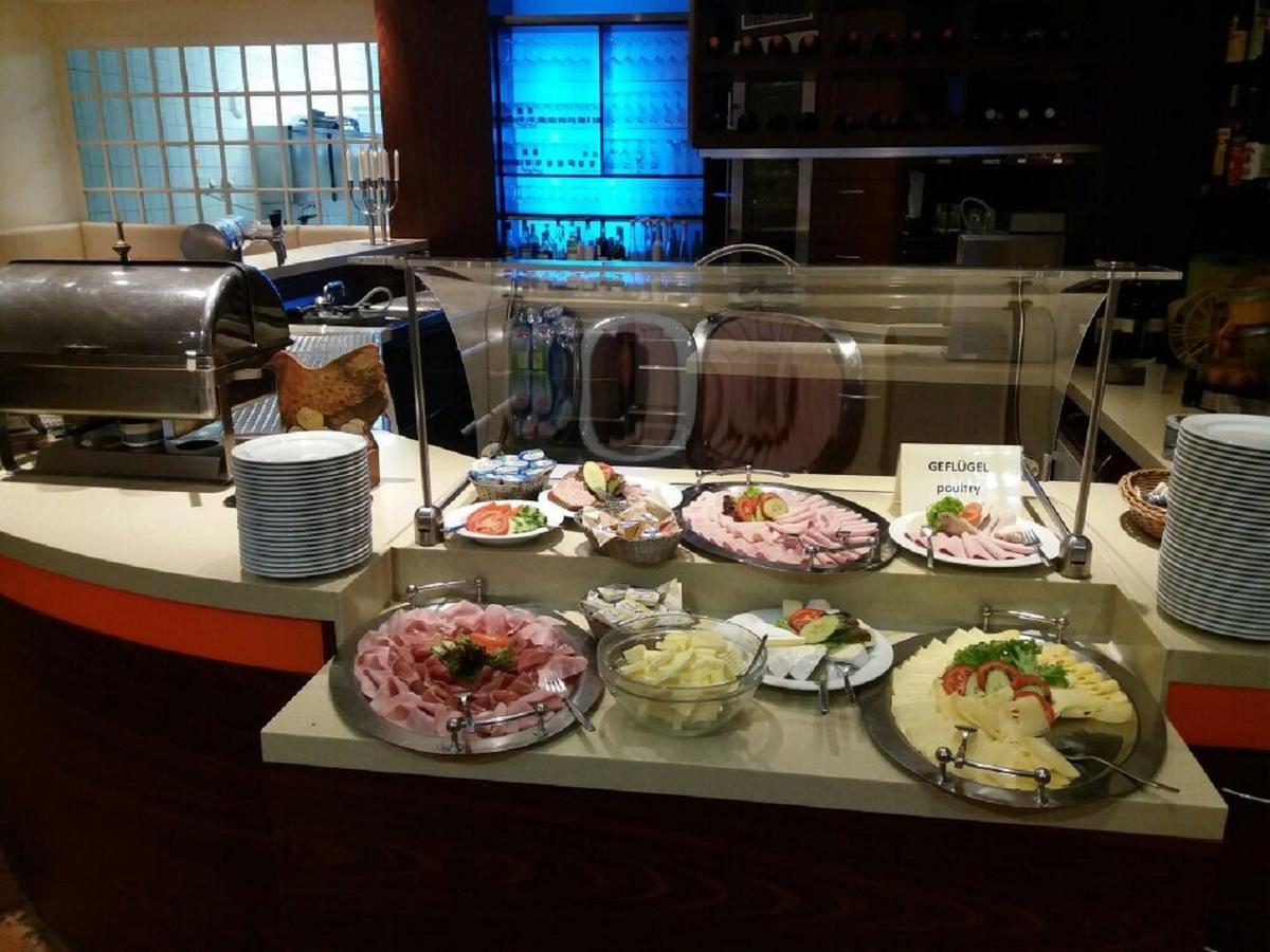 瑞恩特拉斯本拉特酒店 杜塞尔多夫 外观 照片